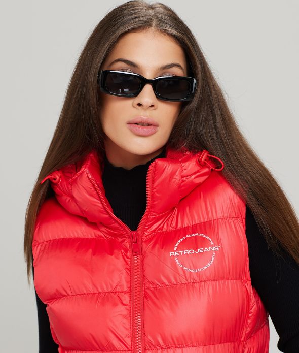 KARRI NŐI MELLÉNY, PIROS