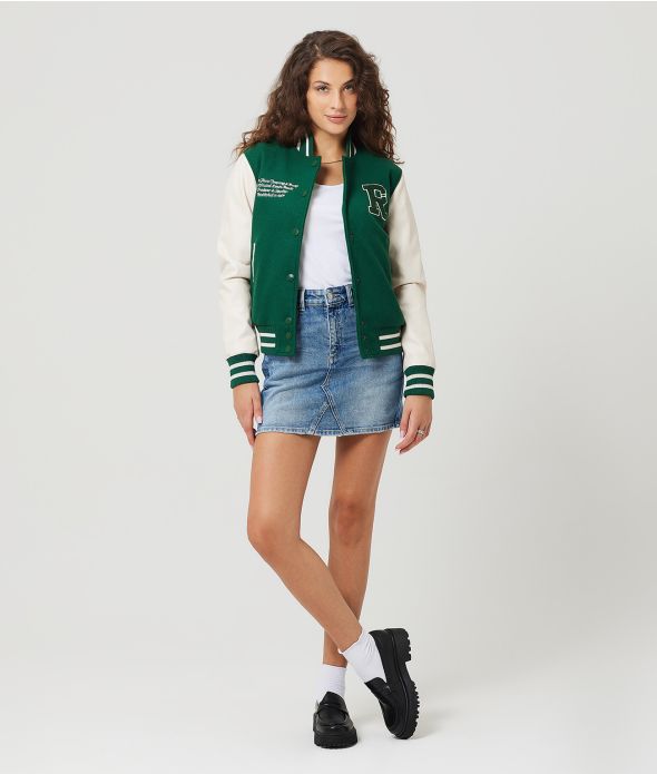 ZELIA NŐI BOMBERDZSEKI, ZÖLD