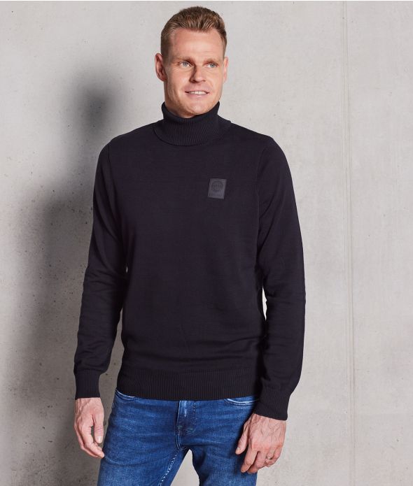 GOALKEEPER TURTLENECK SWEATER, BLACK