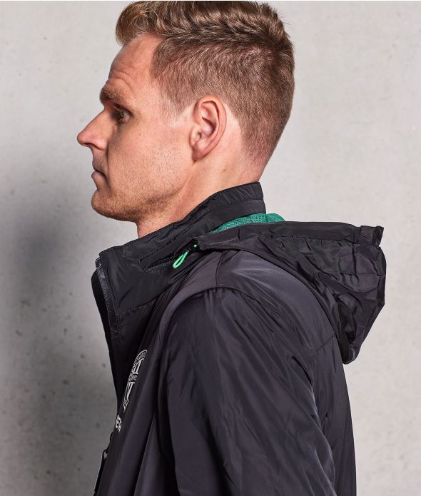 STRIKER WINDBREAKER JACKET, BLACK