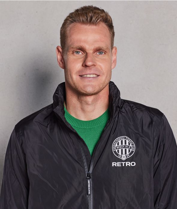 STRIKER WINDBREAKER JACKET, BLACK