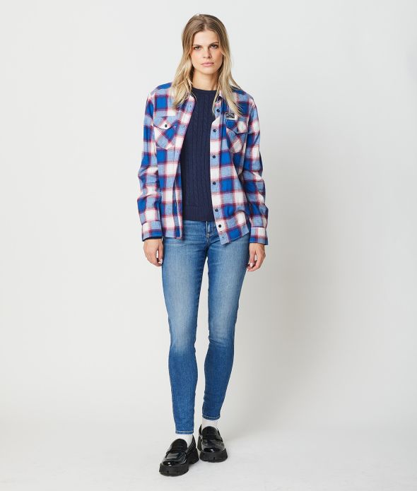 KRISTEN NŐI ING, KÉK KOCKÁS