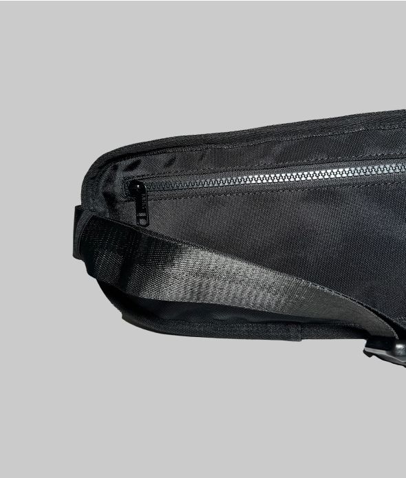 GONZALO FÉRFI ÖVTÁSKA, FEKETE