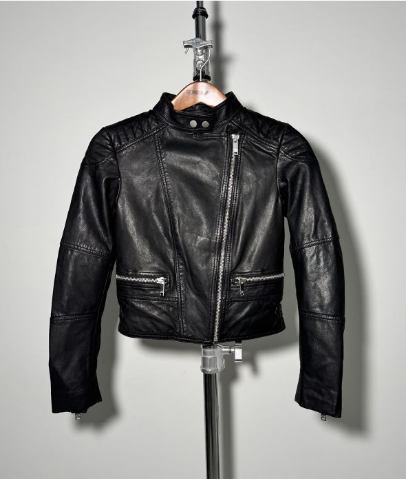 NIKKI NŐI KABÁT, FEKETE