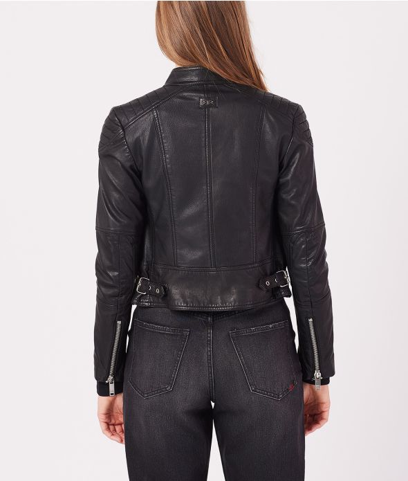 NIKKI NŐI KABÁT, FEKETE