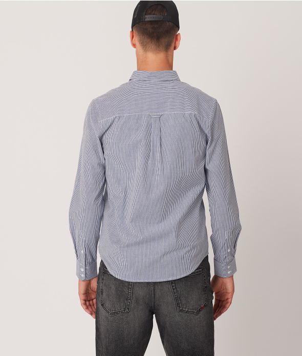 FREDERICK FÉRFI ING, VILÁGOSKÉK CSÍKOS