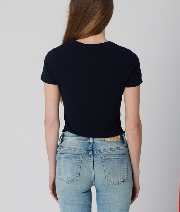 LEONA NŐI PÓLÓ, SÖTÉTKÉK