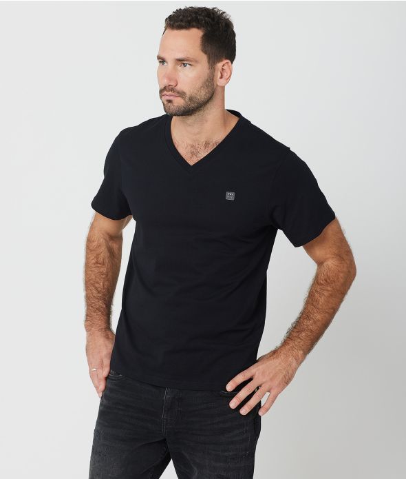 MALAWI V-NECK T-SHIRT, BLACK